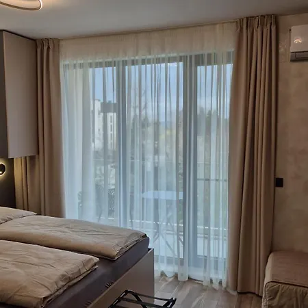 Joanna - Premium I *